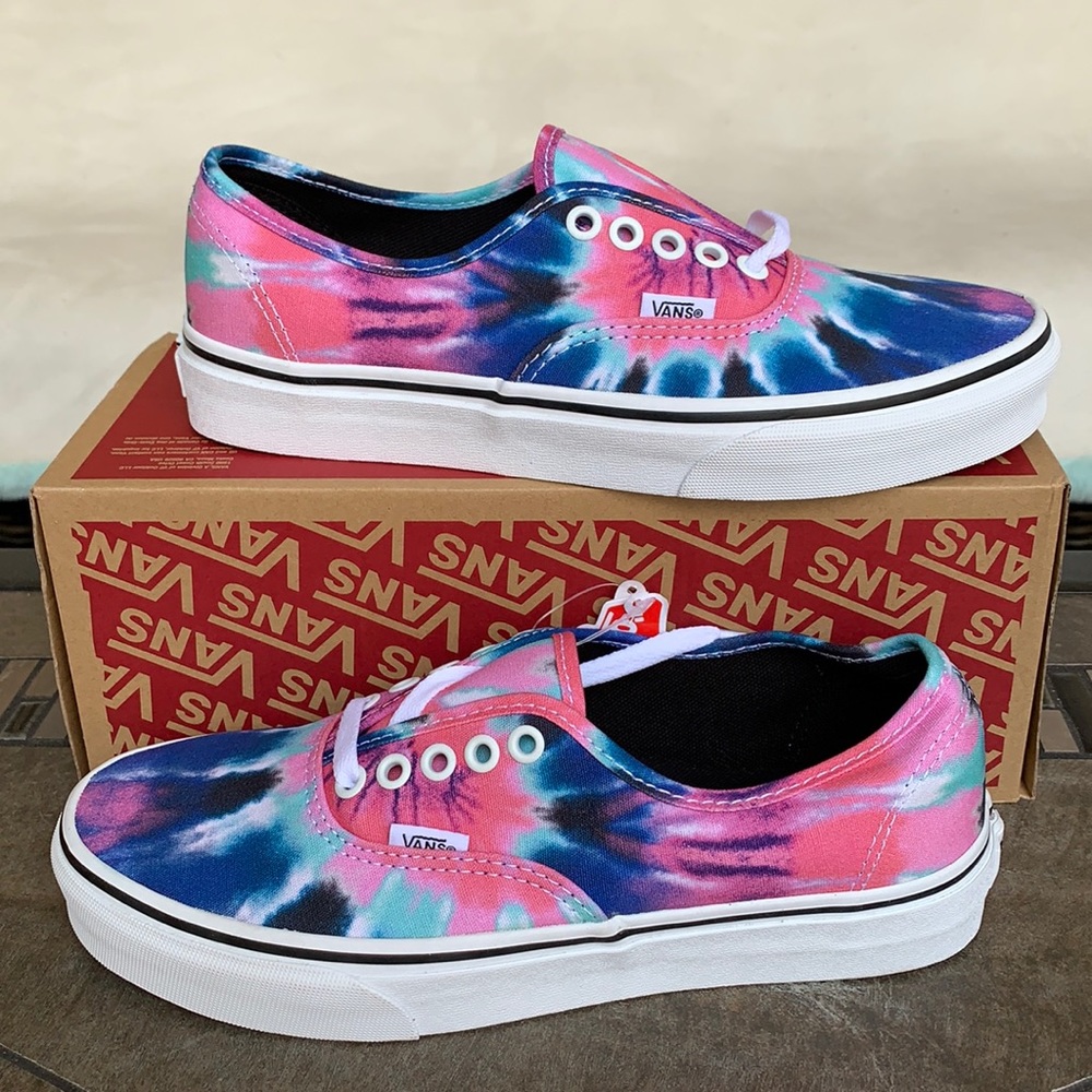 VANS AUTHENTIC TIE DYE MULTI/TRUE WHITE WMNS - Picture 2 of 15